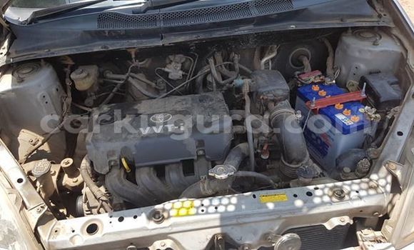 Acheter Occasion Voiture Toyota Vitz Gris à Bujumbura, Bujumbura Acheter Occasion Voiture Toyota Vitz Gris à Bujumbura, Bujumbura