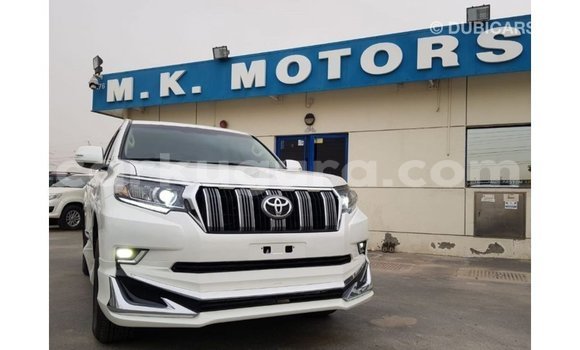 Acheter Import Voiture Toyota Prado Blanc à Import - Dubai, Bujumbura Acheter Import Voiture Toyota Prado Blanc à Import - Dubai, Bujumbura