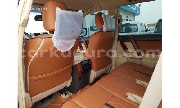 Acheter Import Voiture Toyota Prado Blanc à Import - Dubai, Bujumbura Acheter Import Voiture Toyota Prado Blanc à Import - Dubai, Bujumbura