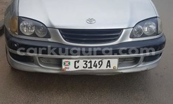Acheter Occasion Voiture Toyota Avensis Gris à Bujumbura, Bujumbura Acheter Occasion Voiture Toyota Avensis Gris à Bujumbura, Bujumbura