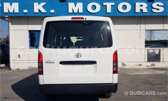 Nunua Imported Toyota Hiace Nyeupe Gari ndani ya Import - Dubai nchini Bujumbura Nunua Imported Toyota Hiace Nyeupe Gari ndani ya Import - Dubai nchini Bujumbura