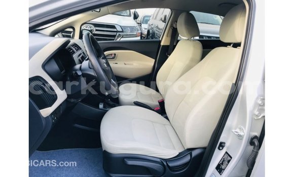 Nunua Imported Kia Rio Nyingine Gari ndani ya Import - Dubai nchini Bujumbura Nunua Imported Kia Rio Nyingine Gari ndani ya Import - Dubai nchini Bujumbura