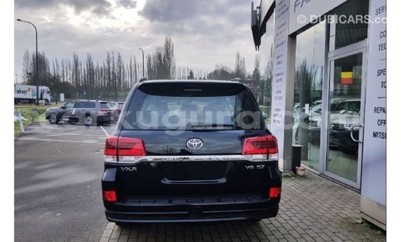 Nunua Imported Toyota Land Cruiser Nyeusi Gari ndani ya Import - Dubai nchini Bujumbura Nunua Imported Toyota Land Cruiser Nyeusi Gari ndani ya Import - Dubai nchini Bujumbura