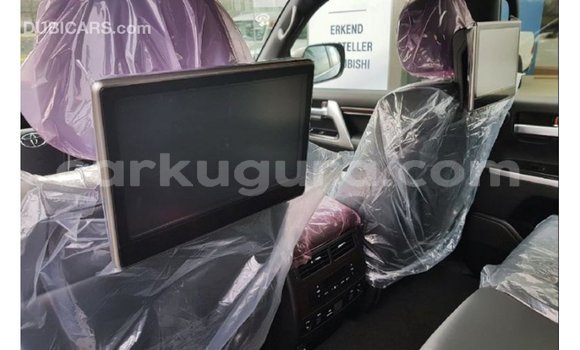 Nunua Imported Toyota Land Cruiser Nyeusi Gari ndani ya Import - Dubai nchini Bujumbura Nunua Imported Toyota Land Cruiser Nyeusi Gari ndani ya Import - Dubai nchini Bujumbura