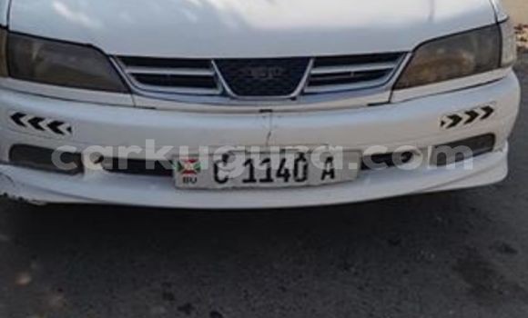 Acheter Occasion Voiture Toyota Carina Blanc à Bujumbura, Bujumbura Acheter Occasion Voiture Toyota Carina Blanc à Bujumbura, Bujumbura