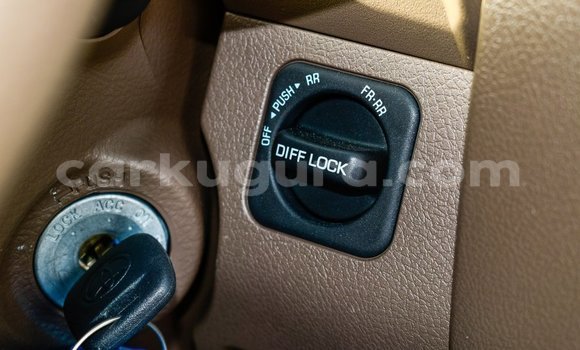 Acheter Import Voiture Toyota Land Cruiser Beige à Import - Dubai, Bujumbura Acheter Import Voiture Toyota Land Cruiser Beige à Import - Dubai, Bujumbura