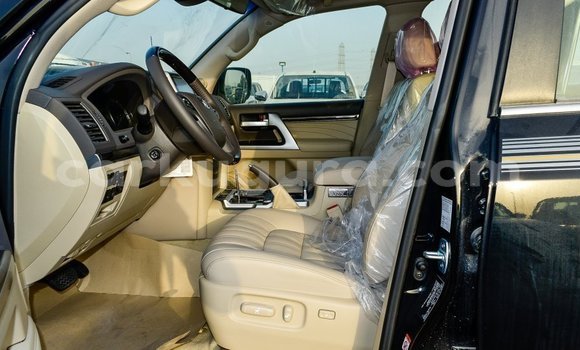 Buy Import Toyota Land Cruiser Black Car in Import - Dubai in Bujumbura Buy Import Toyota Land Cruiser Black Car in Import - Dubai in Bujumbura