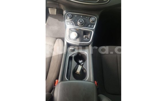 Nunua Imported Chrysler 200 Nyeupe Gari ndani ya Import - Dubai nchini Bujumbura Nunua Imported Chrysler 200 Nyeupe Gari ndani ya Import - Dubai nchini Bujumbura