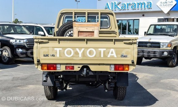 Acheter Import Voiture Toyota Land Cruiser Beige à Import - Dubai, Bujumbura Acheter Import Voiture Toyota Land Cruiser Beige à Import - Dubai, Bujumbura