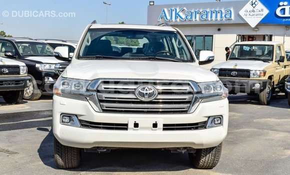 Buy Import Toyota Land Cruiser White Car in Import - Dubai in Bujumbura Buy Import Toyota Land Cruiser White Car in Import - Dubai in Bujumbura