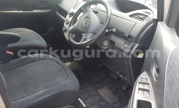 Acheter Occasion Voiture Toyota Ractis Gris à Bujumbura, Bujumbura Acheter Occasion Voiture Toyota Ractis Gris à Bujumbura, Bujumbura