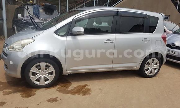 Acheter Occasion Voiture Toyota Ractis Gris à Bujumbura, Bujumbura Acheter Occasion Voiture Toyota Ractis Gris à Bujumbura, Bujumbura