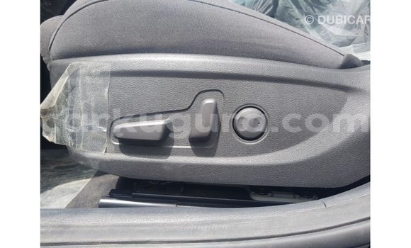 Acheter Import Voiture Kia Cadenza Bleu à Import - Dubai, Bujumbura Acheter Import Voiture Kia Cadenza Bleu à Import - Dubai, Bujumbura