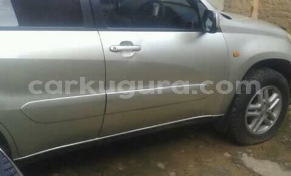 Acheter Occasion Voiture Toyota RAV4 Gris à Bujumbura, Bujumbura Acheter Occasion Voiture Toyota RAV4 Gris à Bujumbura, Bujumbura