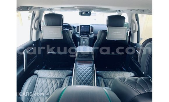 Buy Import Toyota Land Cruiser Black Car in Import - Dubai in Bujumbura Buy Import Toyota Land Cruiser Black Car in Import - Dubai in Bujumbura