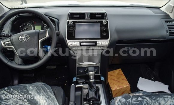 Nunua Imported Toyota Prado Nyeusi Gari ndani ya Import - Dubai nchini Bujumbura Nunua Imported Toyota Prado Nyeusi Gari ndani ya Import - Dubai nchini Bujumbura
