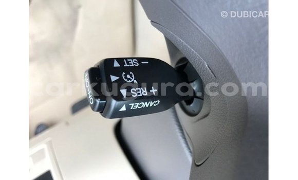 Acheter Import Voiture Toyota Land Cruiser Blanc à Import - Dubai, Bujumbura Acheter Import Voiture Toyota Land Cruiser Blanc à Import - Dubai, Bujumbura