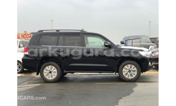 Acheter Import Voiture Toyota Land Cruiser Noir à Import - Dubai, Bujumbura Acheter Import Voiture Toyota Land Cruiser Noir à Import - Dubai, Bujumbura