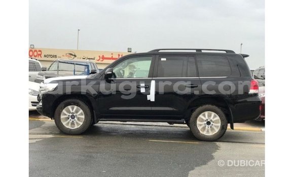 Acheter Import Voiture Toyota Land Cruiser Noir à Import - Dubai, Bujumbura Acheter Import Voiture Toyota Land Cruiser Noir à Import - Dubai, Bujumbura