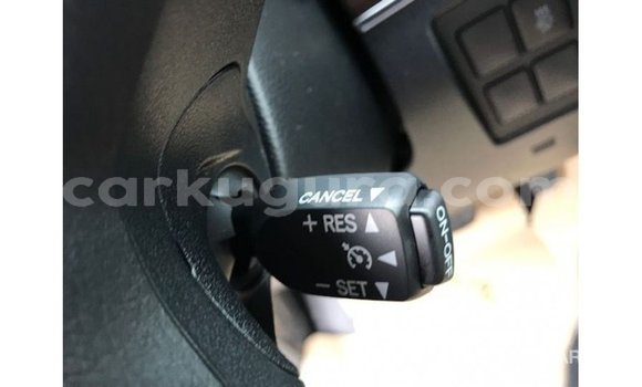 Acheter Import Voiture Toyota Land Cruiser Noir à Import - Dubai, Bujumbura Acheter Import Voiture Toyota Land Cruiser Noir à Import - Dubai, Bujumbura