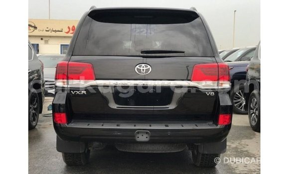 Acheter Import Voiture Toyota Land Cruiser Noir à Import - Dubai, Bujumbura Acheter Import Voiture Toyota Land Cruiser Noir à Import - Dubai, Bujumbura