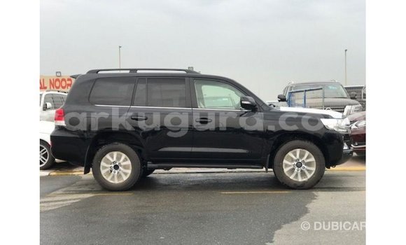 Acheter Import Voiture Toyota Land Cruiser Noir à Import - Dubai, Bujumbura Acheter Import Voiture Toyota Land Cruiser Noir à Import - Dubai, Bujumbura