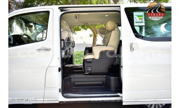 Acheter Import Voiture Toyota Granvia Blanc à Import - Dubai, Bujumbura Acheter Import Voiture Toyota Granvia Blanc à Import - Dubai, Bujumbura