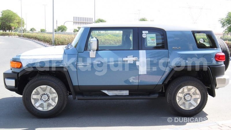 Buy Reconditioned Toyota Fj Cruiser Blue Car In Import Dubai In
