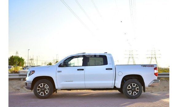 Acheter Import Voiture Toyota Tundra Blanc à Import - Dubai, Bujumbura Acheter Import Voiture Toyota Tundra Blanc à Import - Dubai, Bujumbura