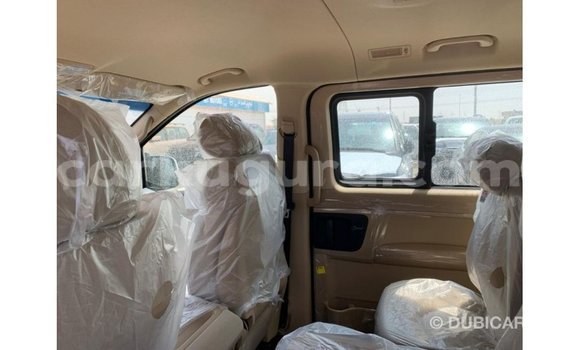 Acheter Import Voiture Hyundai Accent Blanc à Import - Dubai, Bujumbura Acheter Import Voiture Hyundai Accent Blanc à Import - Dubai, Bujumbura