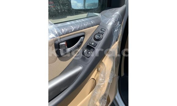 Acheter Import Voiture Hyundai Accent Blanc à Import - Dubai, Bujumbura Acheter Import Voiture Hyundai Accent Blanc à Import - Dubai, Bujumbura