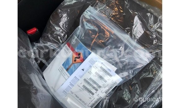 Acheter Import Voiture Toyota 4Runner Blanc à Import - Dubai, Bujumbura Acheter Import Voiture Toyota 4Runner Blanc à Import - Dubai, Bujumbura