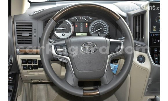 Buy Import Toyota Land Cruiser White Car in Import - Dubai in Bujumbura Buy Import Toyota Land Cruiser White Car in Import - Dubai in Bujumbura