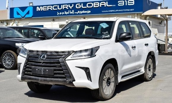 Nunua Imported Lexus LX Nyeupe Gari ndani ya Import - Dubai nchini Bujumbura Nunua Imported Lexus LX Nyeupe Gari ndani ya Import - Dubai nchini Bujumbura