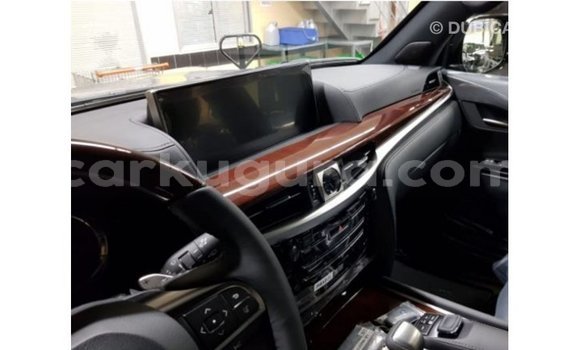 Nunua Imported Lexus LX Nyeupe Gari ndani ya Import - Dubai nchini Bujumbura Nunua Imported Lexus LX Nyeupe Gari ndani ya Import - Dubai nchini Bujumbura