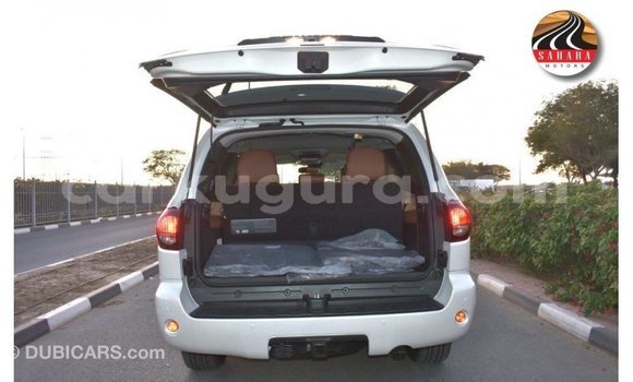 Acheter Import Voiture Toyota Sequoia Blanc à Import - Dubai, Bujumbura Acheter Import Voiture Toyota Sequoia Blanc à Import - Dubai, Bujumbura