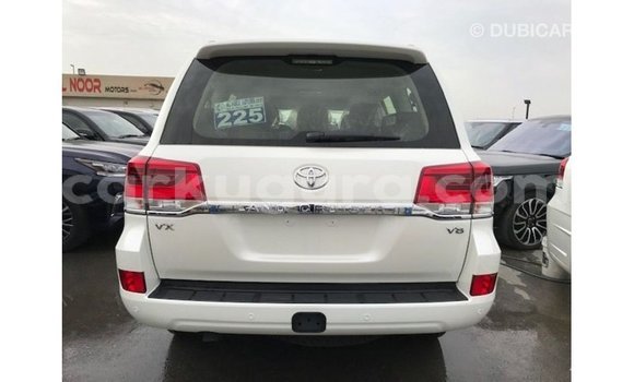 Buy Import Toyota Land Cruiser White Car in Import - Dubai in Bujumbura Buy Import Toyota Land Cruiser White Car in Import - Dubai in Bujumbura