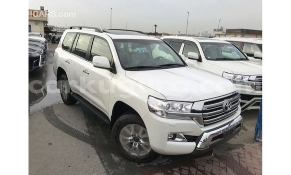 Buy Import Toyota Land Cruiser White Car in Import - Dubai in Bujumbura Buy Import Toyota Land Cruiser White Car in Import - Dubai in Bujumbura