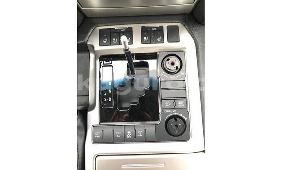 Buy Import Toyota Land Cruiser White Car in Import - Dubai in Bujumbura Buy Import Toyota Land Cruiser White Car in Import - Dubai in Bujumbura