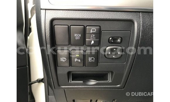 Buy Import Toyota Land Cruiser White Car in Import - Dubai in Bujumbura Buy Import Toyota Land Cruiser White Car in Import - Dubai in Bujumbura