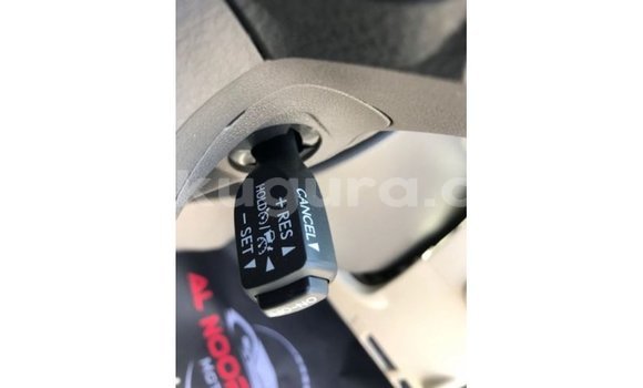 Nunua Imported Toyota Prado Nyeupe Gari ndani ya Import - Dubai nchini Bujumbura Nunua Imported Toyota Prado Nyeupe Gari ndani ya Import - Dubai nchini Bujumbura