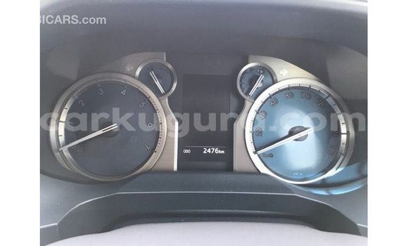 Acheter Import Voiture Toyota Prado Blanc à Import - Dubai, Bujumbura Acheter Import Voiture Toyota Prado Blanc à Import - Dubai, Bujumbura