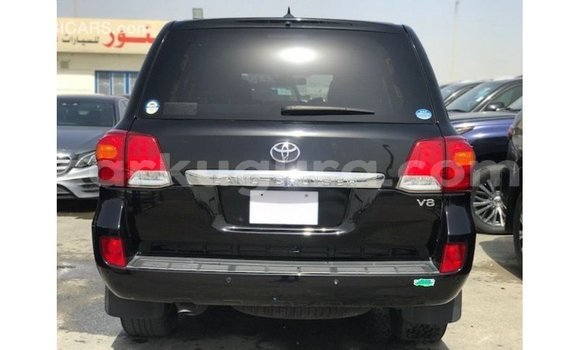 Acheter Import Voiture Toyota Land Cruiser Noir à Import - Dubai, Bujumbura Acheter Import Voiture Toyota Land Cruiser Noir à Import - Dubai, Bujumbura
