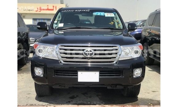 Acheter Import Voiture Toyota Land Cruiser Noir à Import - Dubai, Bujumbura Acheter Import Voiture Toyota Land Cruiser Noir à Import - Dubai, Bujumbura