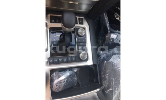 Nunua Imported Toyota Land Cruiser Nyeusi Gari ndani ya Import - Dubai nchini Bujumbura Nunua Imported Toyota Land Cruiser Nyeusi Gari ndani ya Import - Dubai nchini Bujumbura