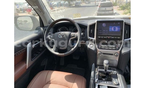 Nunua Imported Toyota Land Cruiser Nyeusi Gari ndani ya Import - Dubai nchini Bujumbura Nunua Imported Toyota Land Cruiser Nyeusi Gari ndani ya Import - Dubai nchini Bujumbura