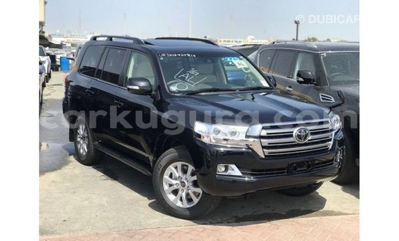 Acheter Import Voiture Toyota Land Cruiser Noir à Import - Dubai, Bujumbura Acheter Import Voiture Toyota Land Cruiser Noir à Import - Dubai, Bujumbura