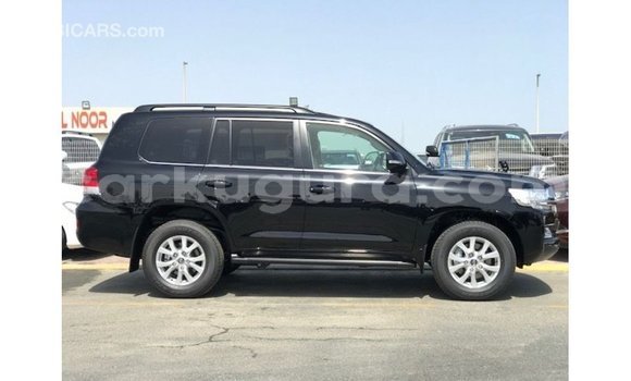 Acheter Import Voiture Toyota Land Cruiser Noir à Import - Dubai, Bujumbura Acheter Import Voiture Toyota Land Cruiser Noir à Import - Dubai, Bujumbura