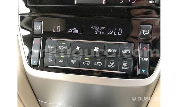 Acheter Import Voiture Toyota Land Cruiser Noir à Import - Dubai, Bujumbura Acheter Import Voiture Toyota Land Cruiser Noir à Import - Dubai, Bujumbura