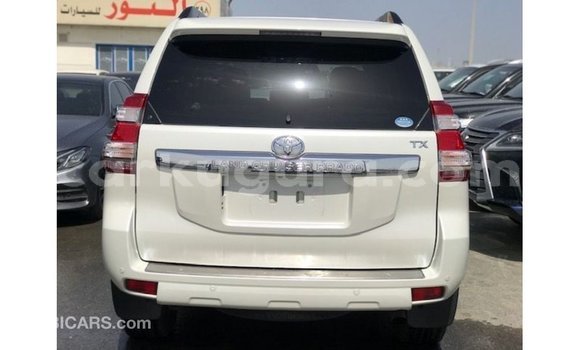 Acheter Import Voiture Toyota Prado Blanc à Import - Dubai, Bujumbura Acheter Import Voiture Toyota Prado Blanc à Import - Dubai, Bujumbura